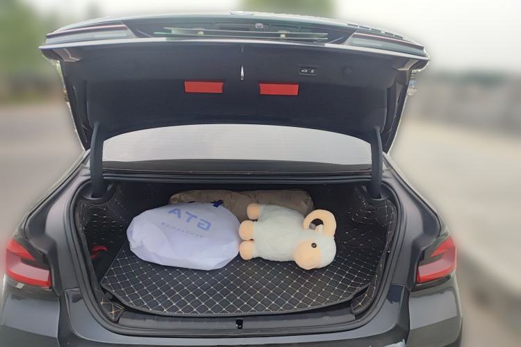 Used BMW 5 Series New Energy 2022 Second Facelift 535Le Pioneer Edition M Sport Package Trunk