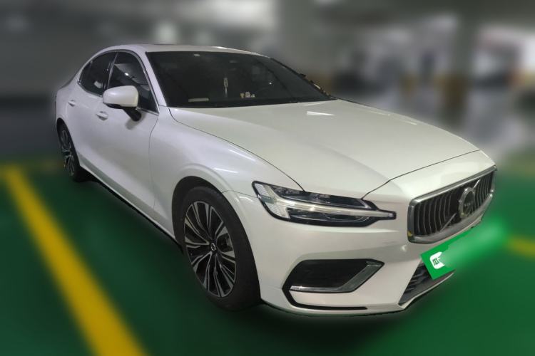 Used Volvo S60 2023 B4 Zhiyuan Luxury Edition