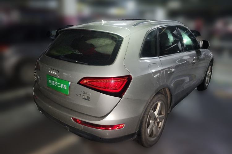 Used Audi Q5 2015 40 TFSI Comfort Model Rear Right 45 Deg