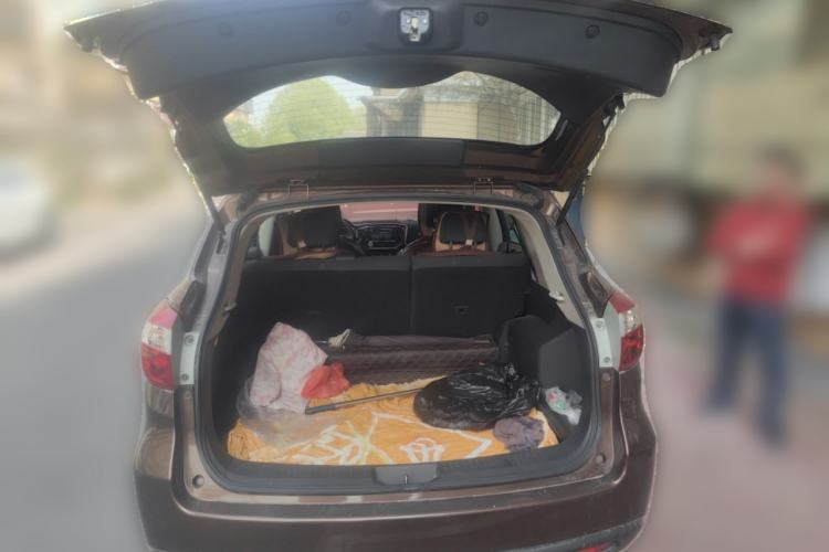 Used Venucia T70 2016 1.6L Manual Ruixing Edition Trunk