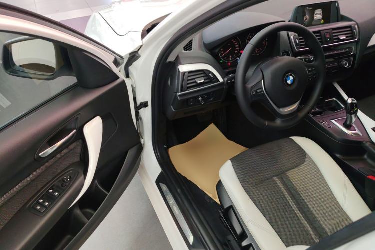 Used BMW 1 Series (Import) 2016 118i Urban Design Package
