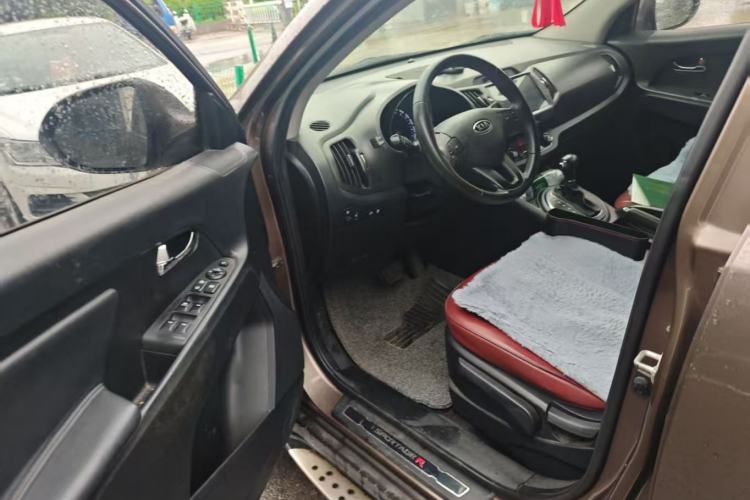 Used Kia Sportage R 2012 2.0L Automatic Two-Wheel Drive GLS Left Front Seat