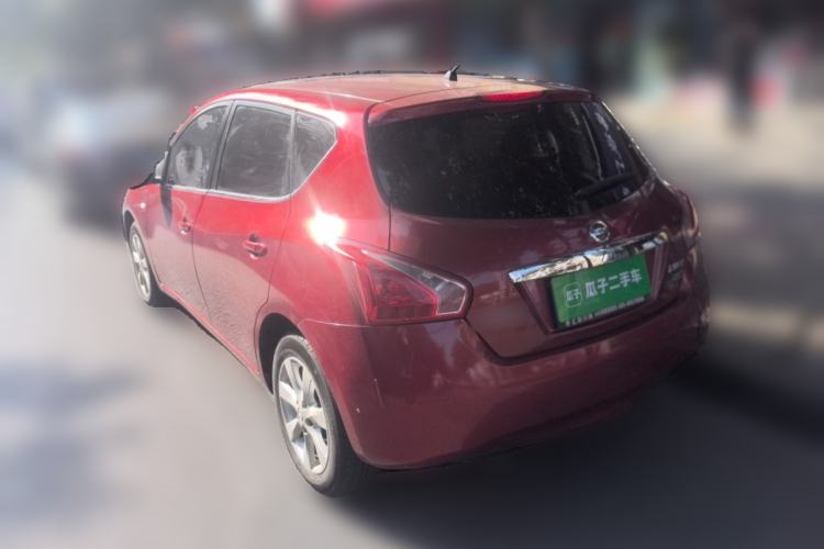 Used Nissan Tiida 2013 1.6L CVT Cool Cafe Edition
