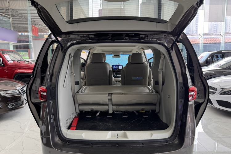 Used Buick GL8 2023 Land Executive Class Smart Enjoyment Model Trunk