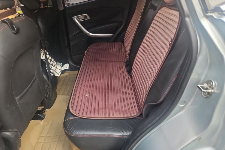 Used Bestune X80 2013 2.0L manual luxury version