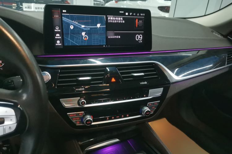 Used BMW 5 Series 2022 Second Facelift 525Li Luxury Package
