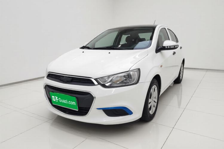Used Chevrolet Aveo Sonic 2014 Sedan 1.4SL MT Comfort Edition
