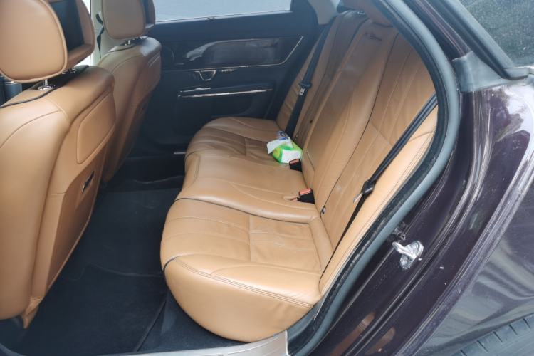 Used Jaguar XJ 2014 XJL 3.0 SC Two-Wheel-Drive Panoramic Business Edition
