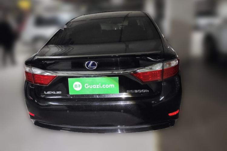 Used Lexus ES 2013 300h Elite Edition