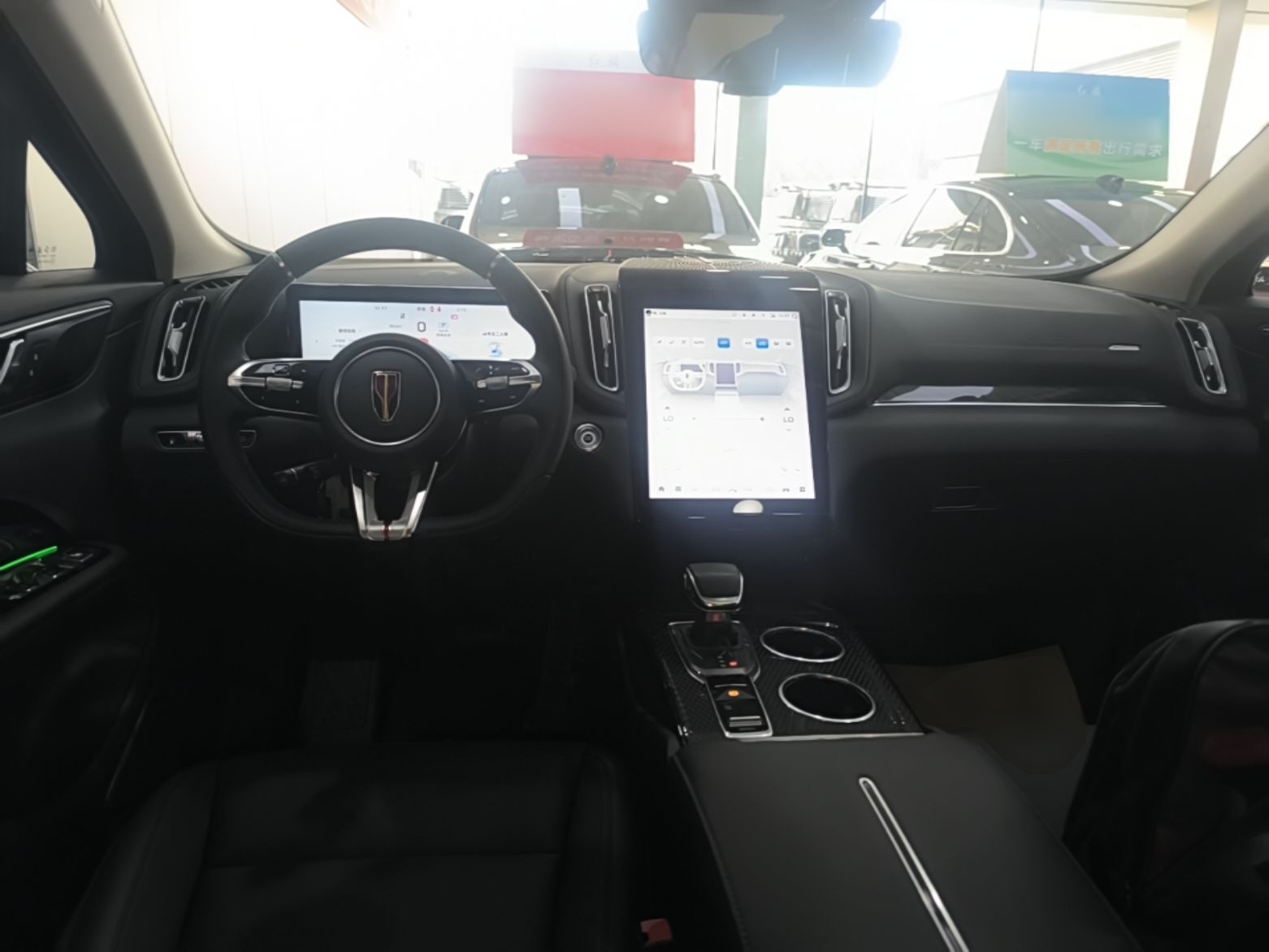 Hongqi HS3 PHEV 2025 Model 117km Jingwei Edition — снимка 12