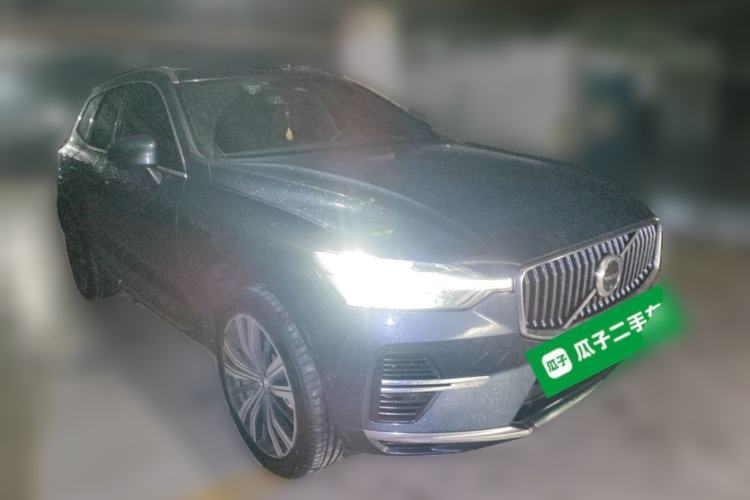 Used Volvo XC60 New Energy 2022 T8 Plug-in Hybrid All-Wheel Drive Smart Luxury Edition Front Right 45 Deg