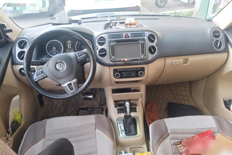 Used Volkswagen Tiguan 2012 1.8TSI Automatic All-Wheel Drive Elite Edition Center Console