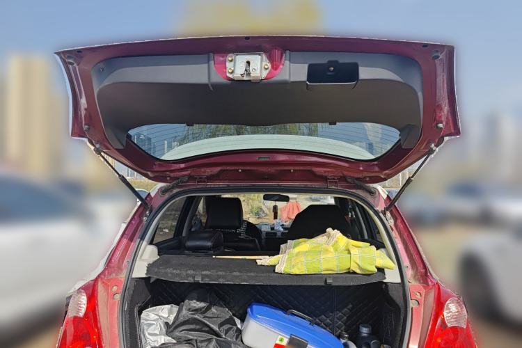 Used Suzuki Swift 2016 1.5L Manual Fashion Edition Cool Play Version
