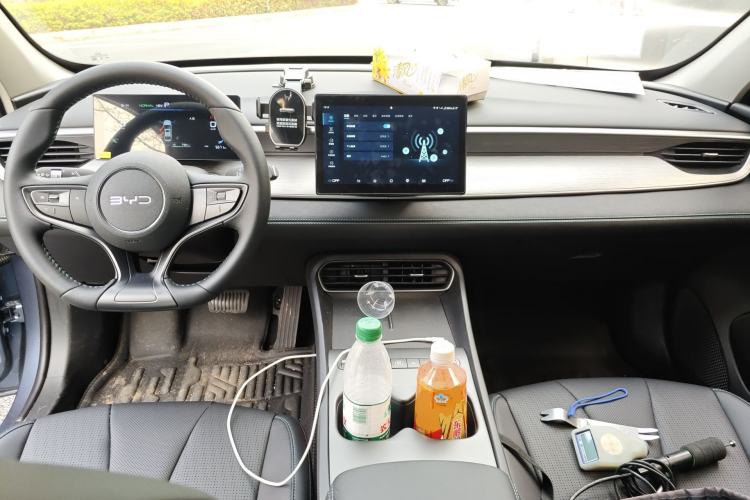 Used BYD Seal 05 DM-i 2026 Model DM-i 210KM Prestigious Version Center Console