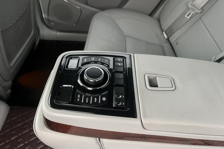 Used Hongqi H7 2013 2.0T Luxury Model