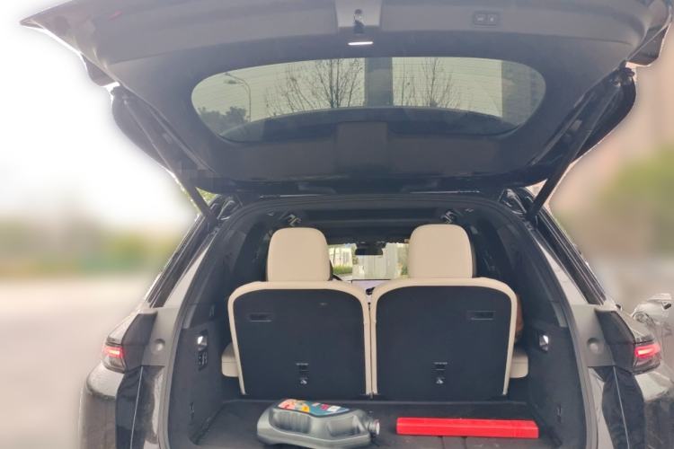 Used Li Auto L8 2023 Pro Model