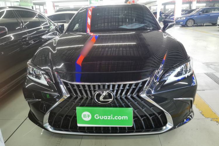 Used Lexus ES 2022 200 Excellence Edition
