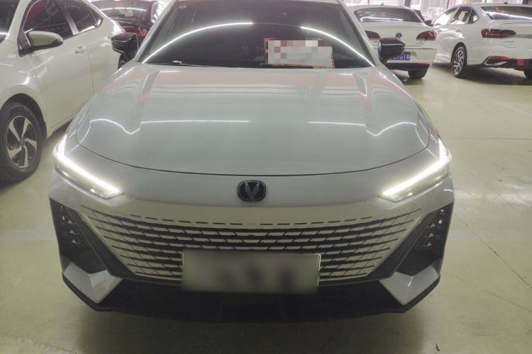 Used Changan UNI-V iDD 2023 ZhiDian iDD 1.5T 113km Smart & Fun Version