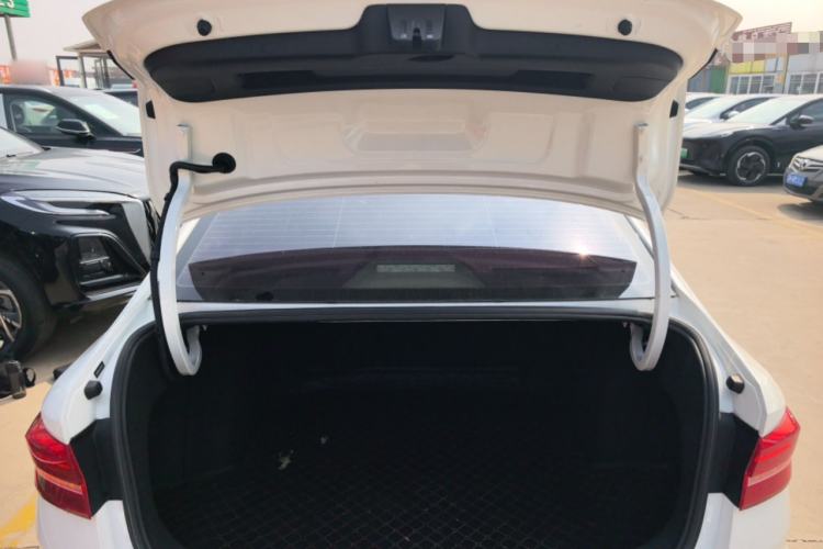 Used Volkswagen Lavida 2019 1.5L Automatic Comfort Edition China VI Standard Trunk