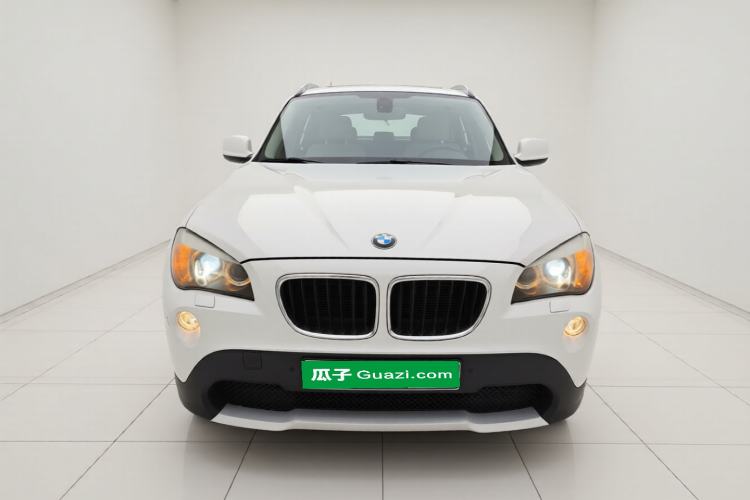 Used BMW X1 2012 sDrive18i Luxury Edition Front