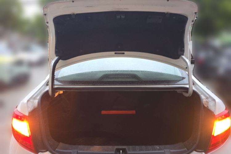 Used BYD G5 2014 1.5TID Automatic Prestige Model