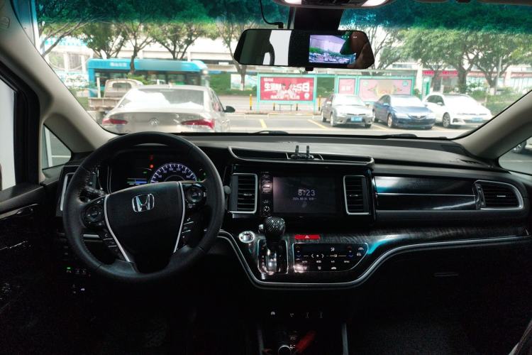 Used Honda Elysion 2019 2.0L Hybrid Luxury Edition
