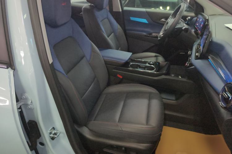 Used Chevrolet Equinox Plus 2024 102km RS Ultimate Edition