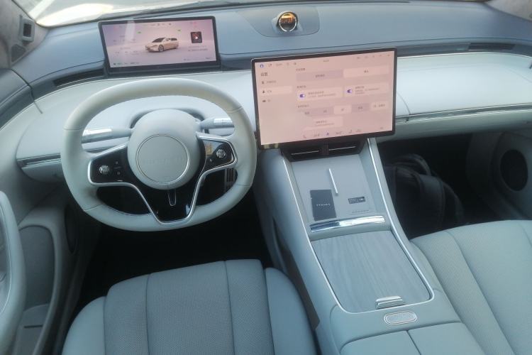 Used Hima Luxeed S7 2025 855 km Max