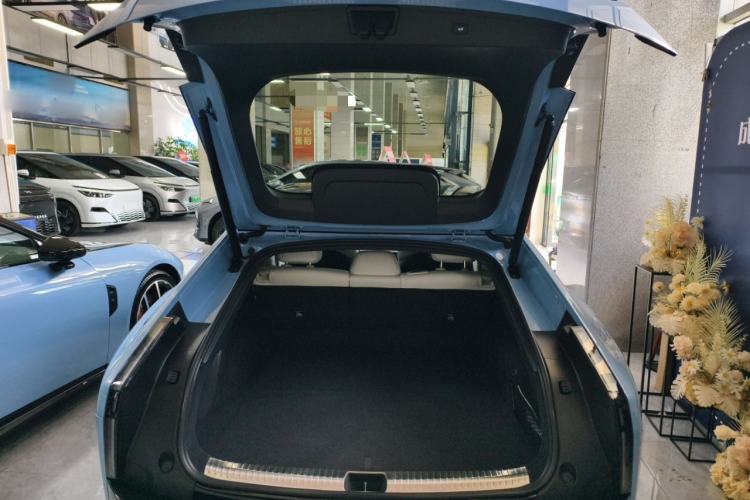 Used XPeng P7 2025 Model—702 Long Range Ultra
