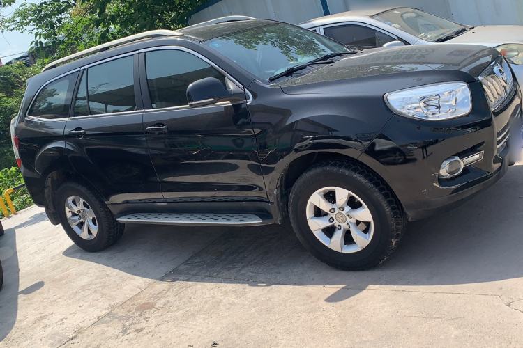 Used Foton Savana 2017 2.0T Manual 4x4 Gasoline Luxury Edition 5 Seats Exterior 3