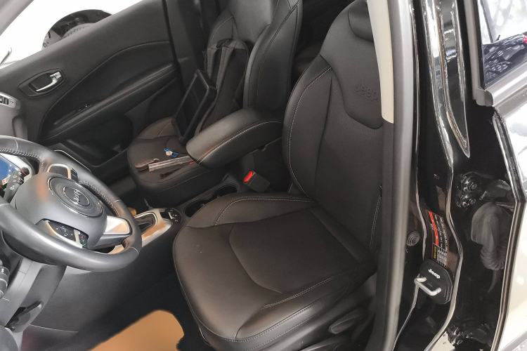 Used Jeep Compass 2019 200T Automatic Family Edition - Connected Large Screen Version