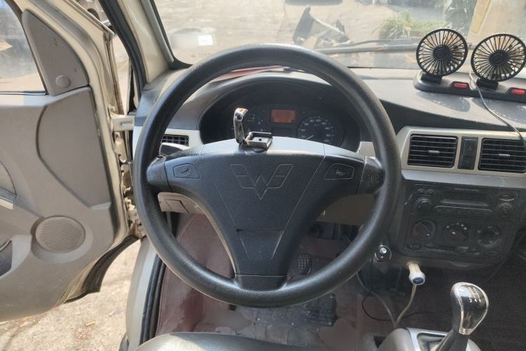 Used Wuling Rongguang 2011 1.2L Standard Version Steering Wheel
