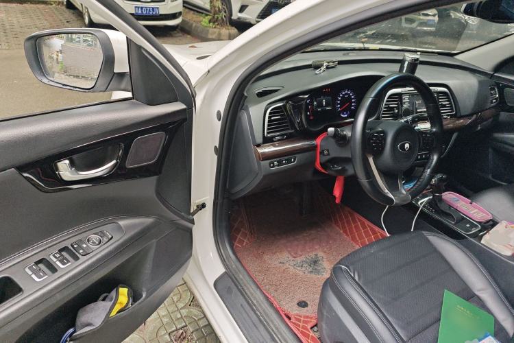 Used Kia K4 2014 1.8L Automatic DLX Driver Seat