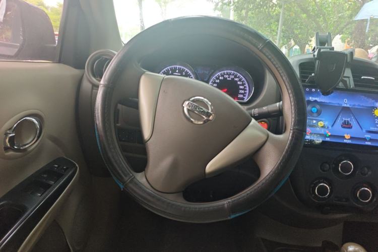 Used Nissan Sunny 2014 1.5XL Manual Deluxe Edition Steering Wheel