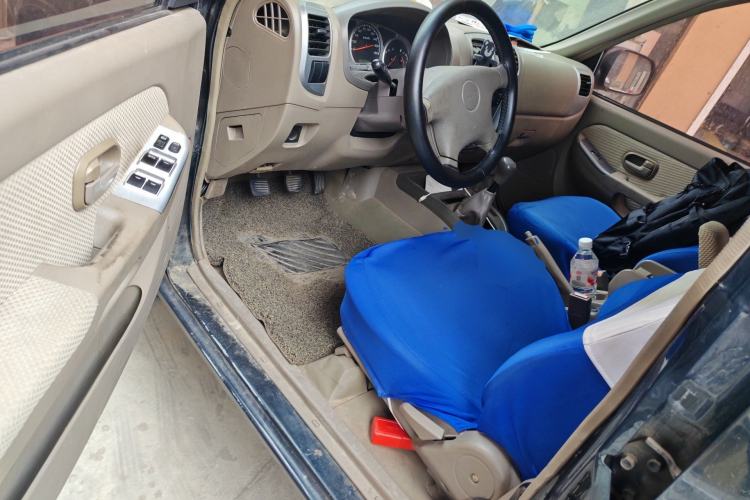 Used JMC Baodian 2013 2.8T Two-Wheel Drive Comfortable Value Edition JX493ZLQ4F Driver Seat