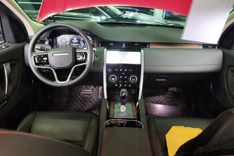 Used Land Rover Discovery Sport 2022 249 PS R-Dynamic SE Performance Tech Edition 5 Seats Center Console