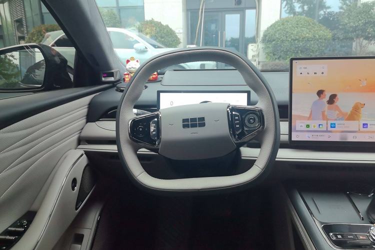 Used Geely Galaxy 8 2025 130km EM-i Flagship Edition
