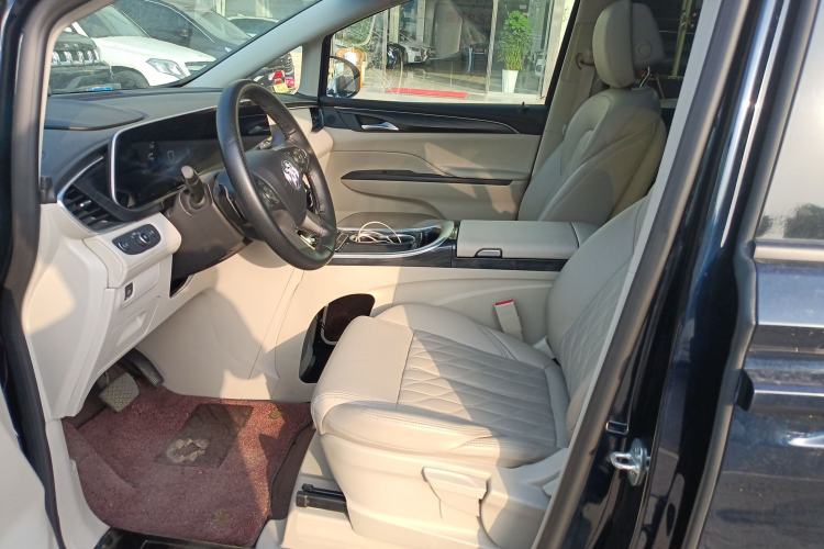 Used Buick GL8 2023 ES Lu Zun Comfort Model Left Front Seat