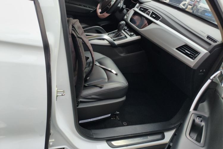 Used Geely Auto Emgrand X7 Sport 2016 1.8TD Automatic ZhiShang Model