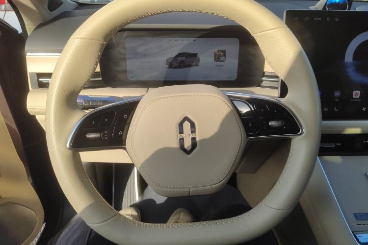 Used Hima AITO M5 2025 Extended-Range Ultra All-Wheel-Drive Version
