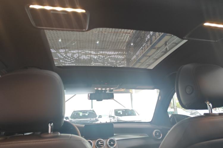 Used Mercedes-Benz GLC 2022 Second Facelift GLC 260 L 4MATIC Luxury Edition Headliner