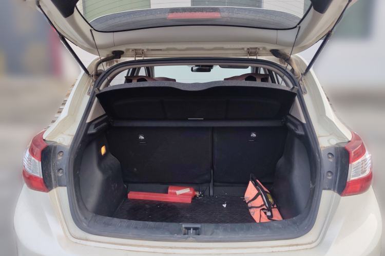 Used Nissan Tiida 2019 1.6L CVT Smart Enjoyment Version China VI Standard
