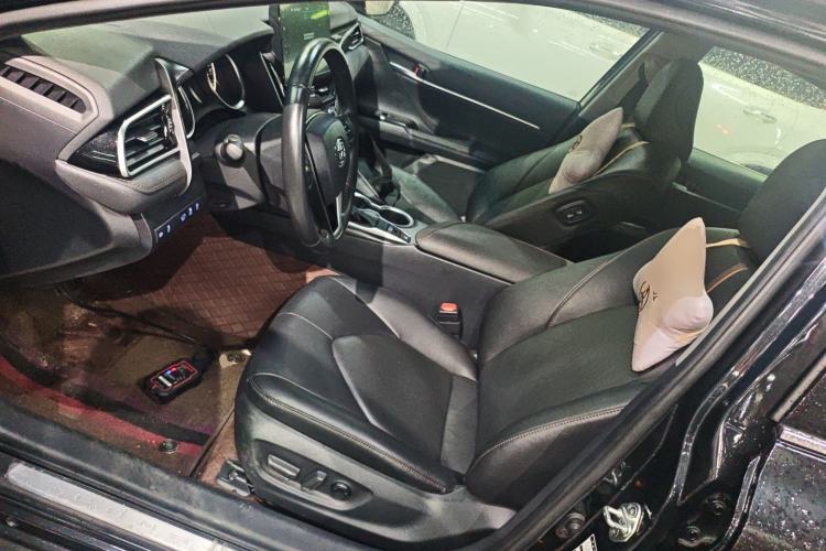 Used Toyota Camry 2023 2.0G Luxury Edition