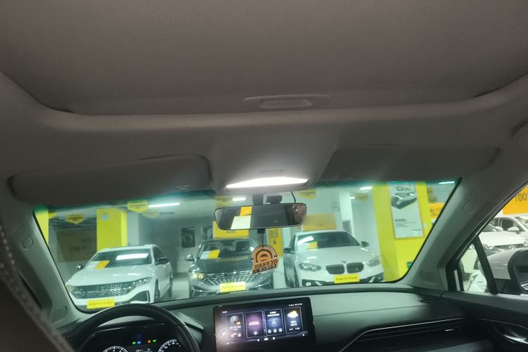 Used Geely Auto Emgrand S 2022 1.4T CVT Crossover Player Edition Headliner