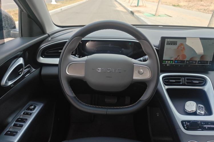 Used Geely Galaxy Geome 2026 Model 310km Youth Edition
