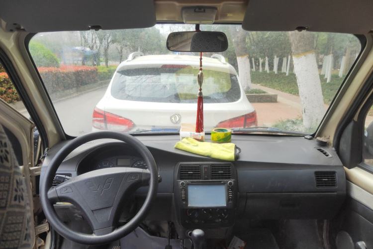 Used Wuling Rongguang 2012 1.2L Extended Basic Version LJY Center Console