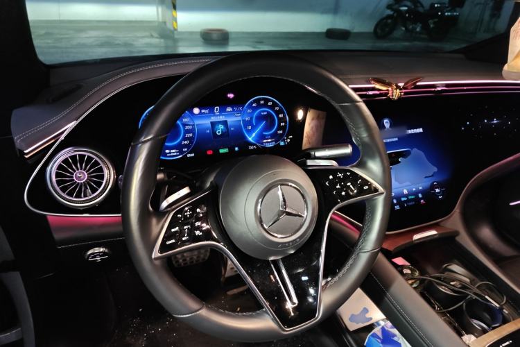 Used Mercedes-Benz EQS 2022 Updated Version 450+ Pioneer Edition Steering Wheel