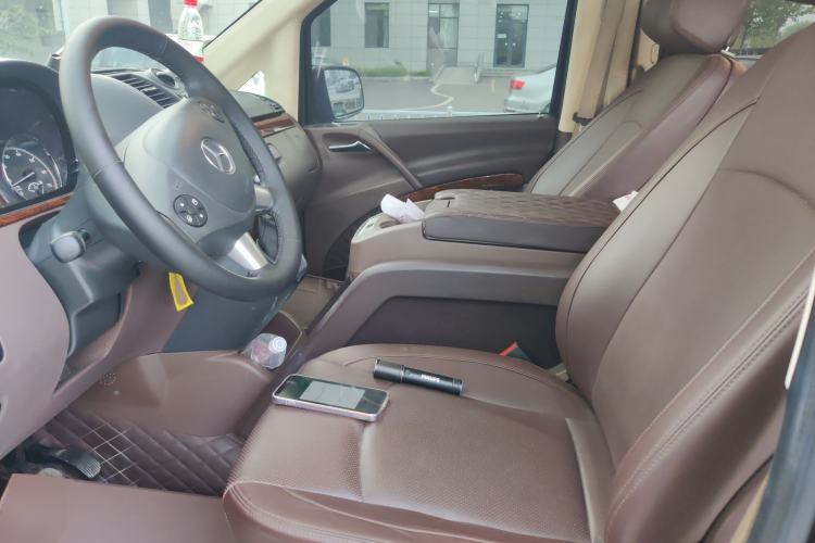 Used Mercedes-Benz Viano 2013 3.0L Comfort Edition Left Front Seat