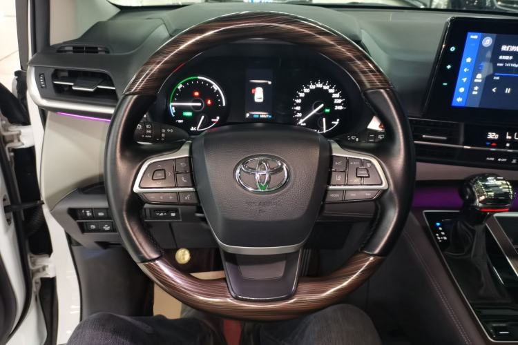 Used Toyota Granvia 2023 2.5L Hybrid Comfort Edition