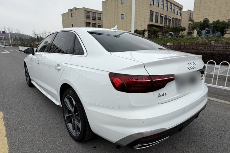 Used Audi A4L 2022 40 TFSI Fashion Dynamic Model
